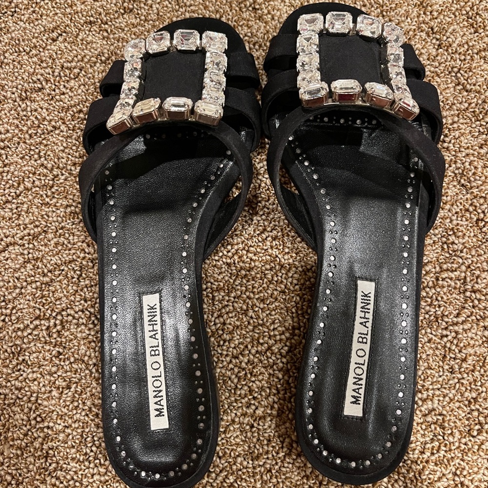manolo blahnik sandals size 36.5